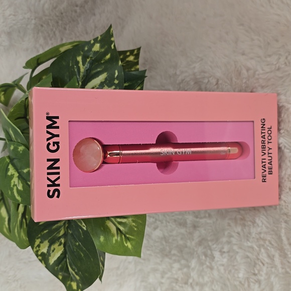 Skin Gym Revati Vibrating Beauty Tool, NIB - Picture 1 of 6